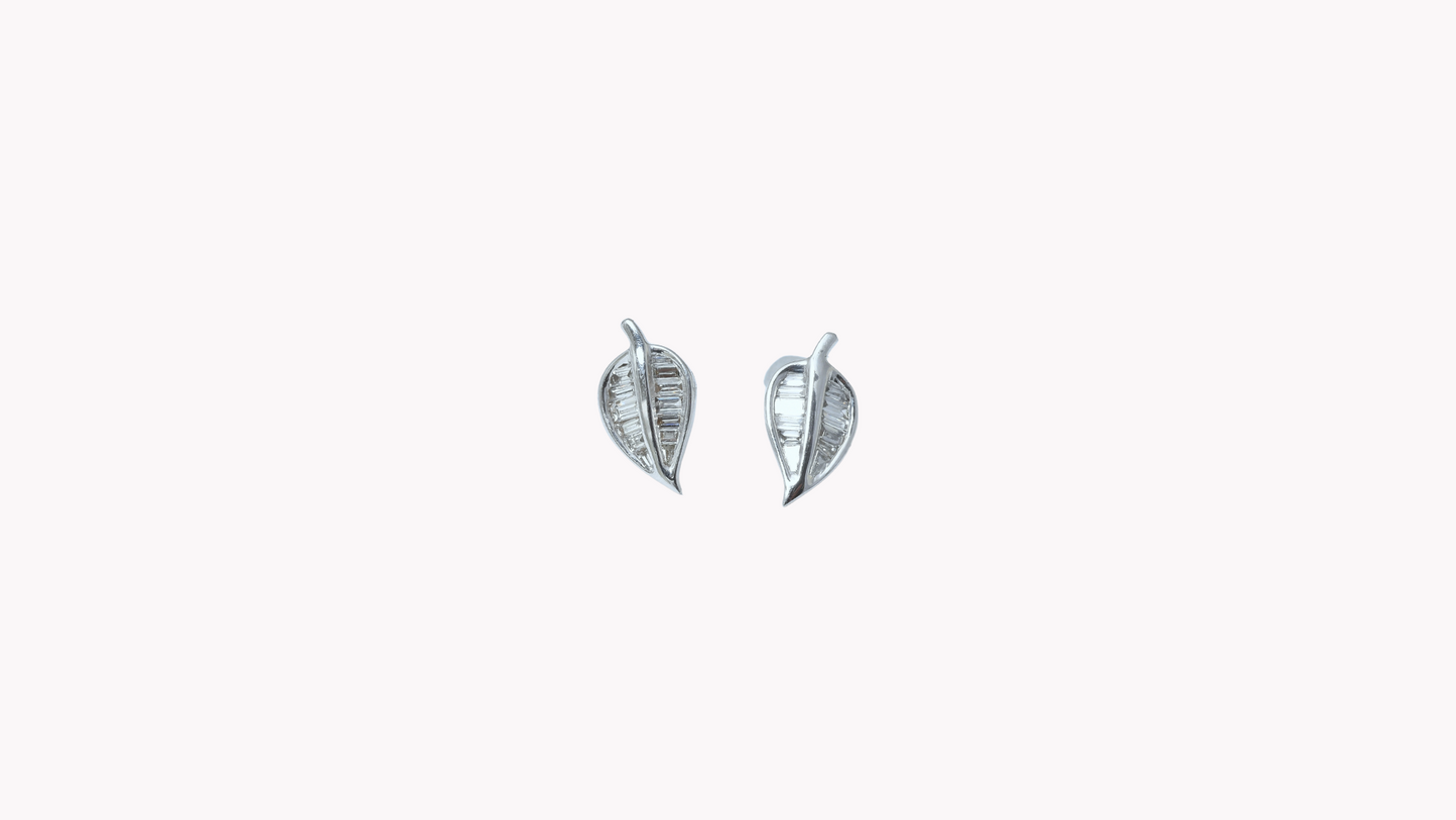 Leaf Pavé Earrings K18WG_Belle Journée. 〜ベルジューネ 素敵な日〜