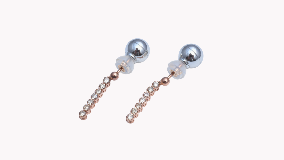 ダイヤモンド0.3ctをあしらったK18ピンクゴールドピアス 2