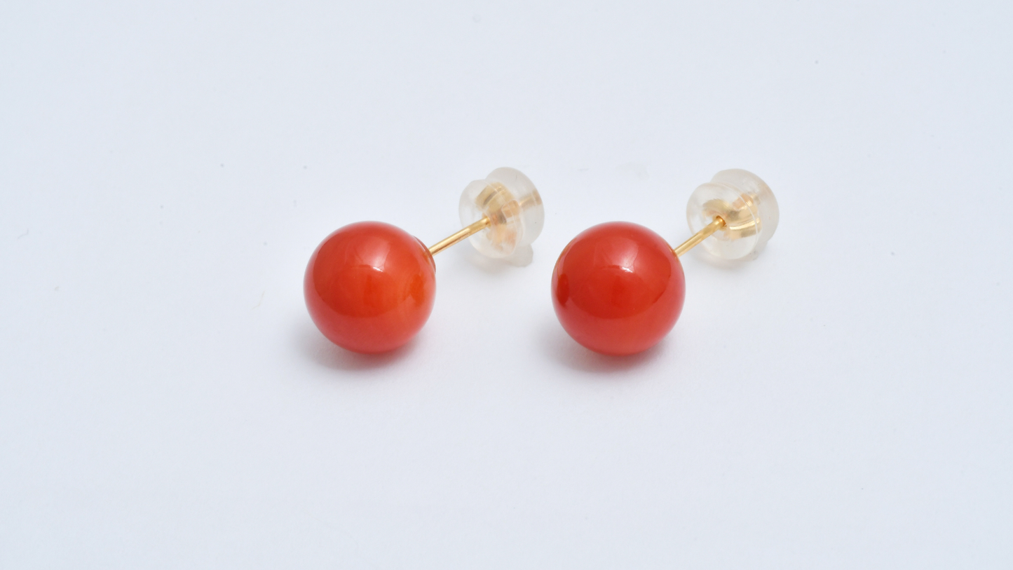Pure Round ― K18YG 本赤サンゴ 丸玉ピアス