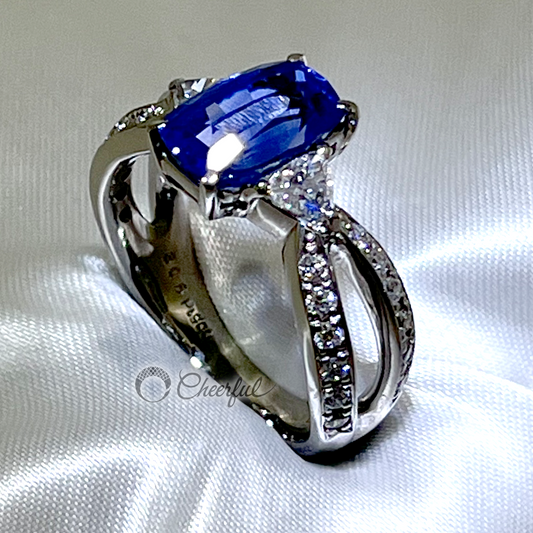 Sapphire 2.03 carat ring with GIA certificate cs0002