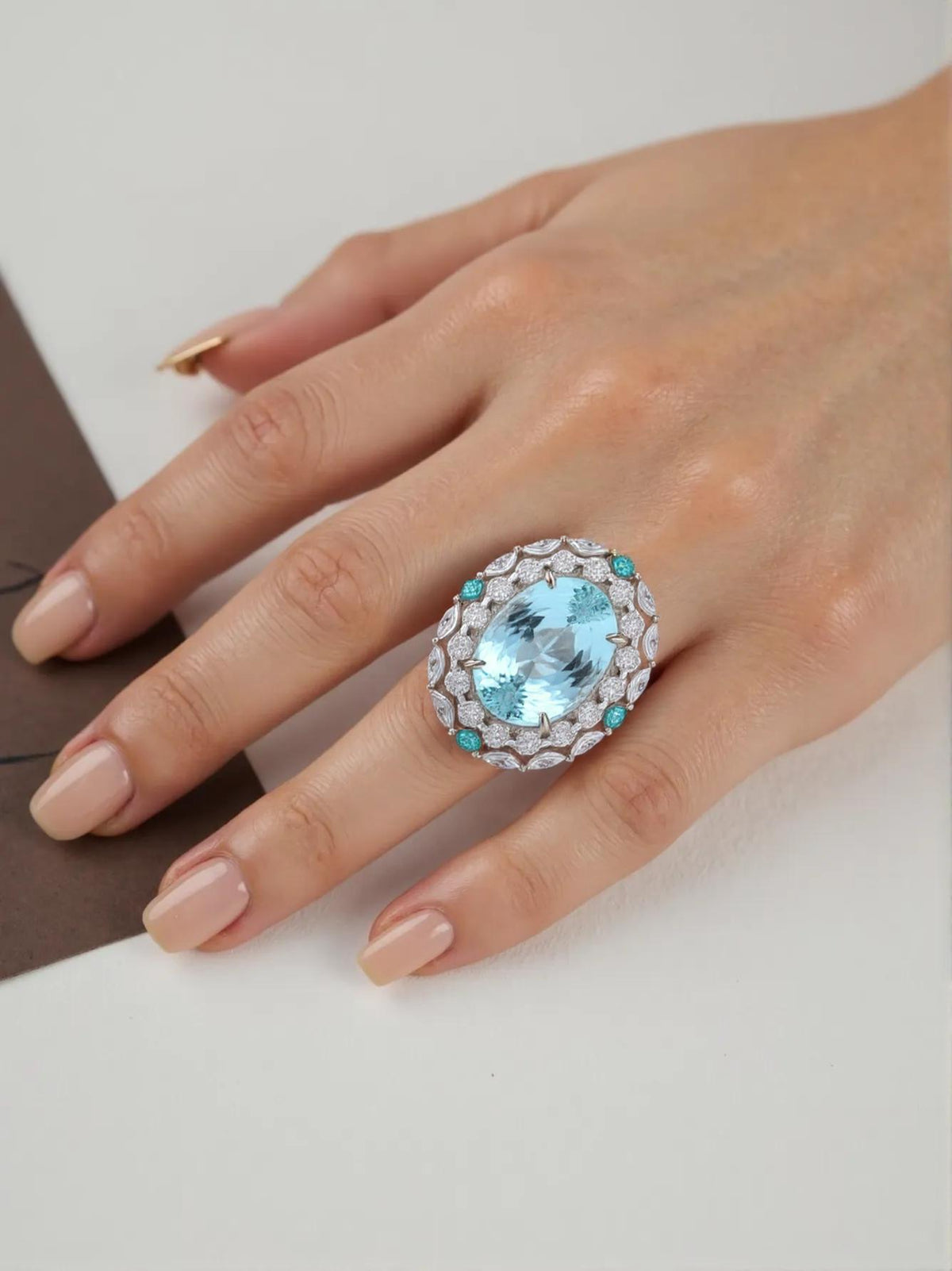 パライバトルマリン11.71ct・0.41ctとダイヤモンドをあしらったK18ホワイトゴールドリング
