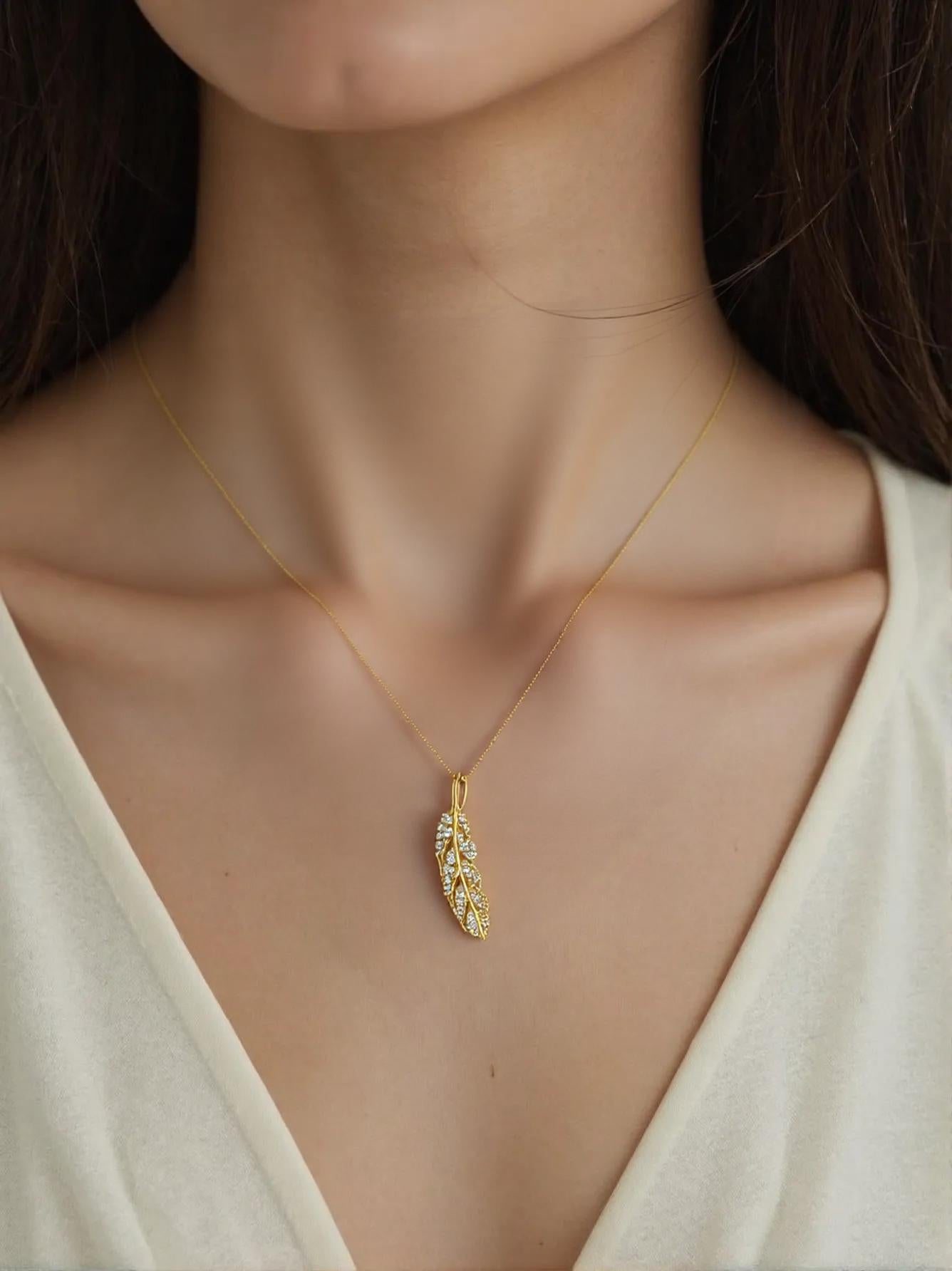 Feather Motif Necklace K18