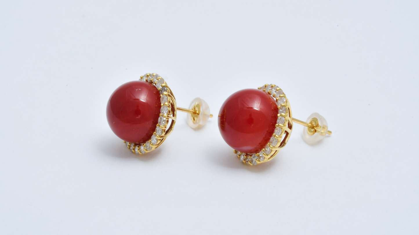 Fiery Elegance ― K18YG 本赤サンゴ × ダイヤ ピアス