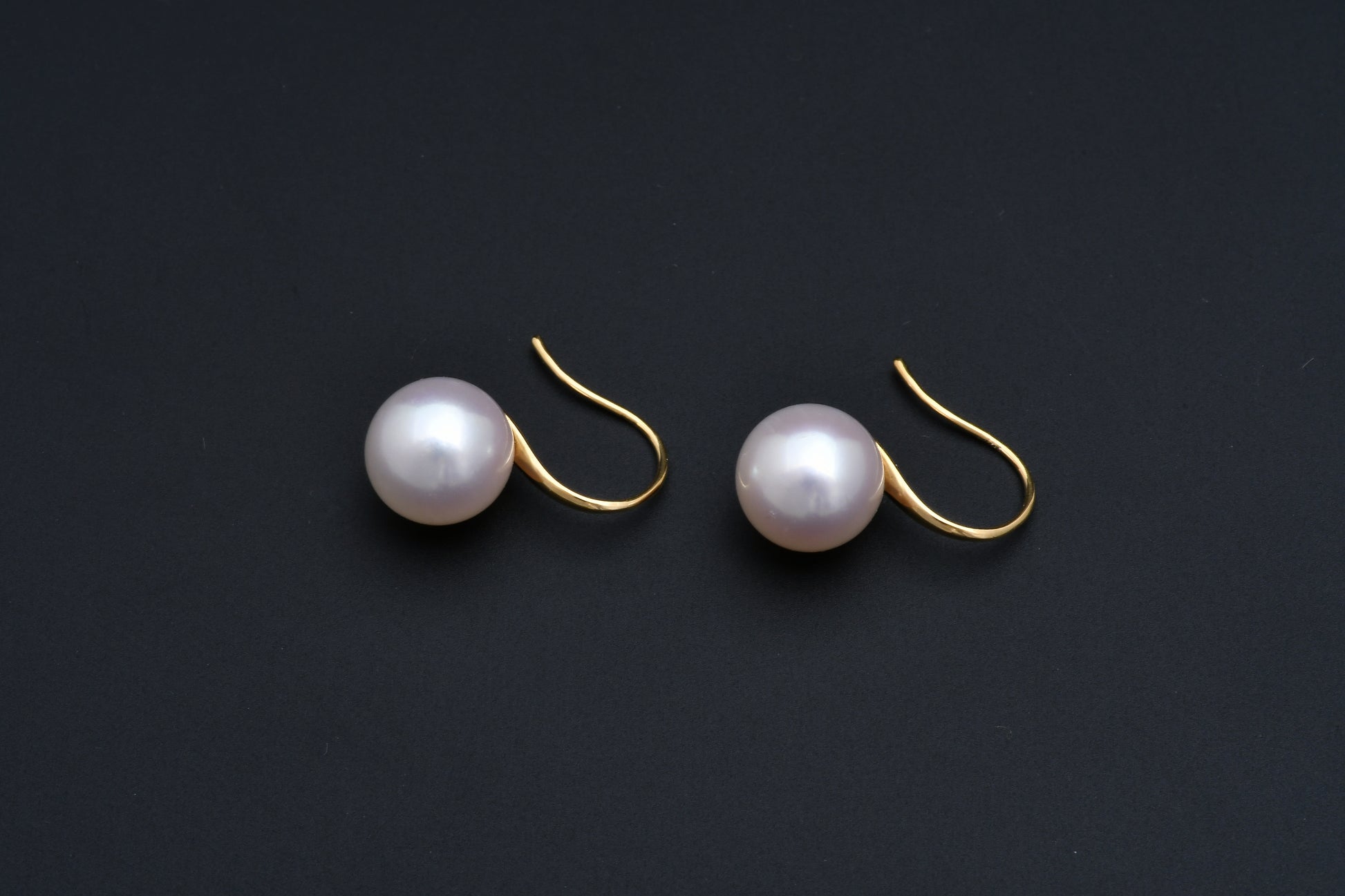パール8.0mmをあしらったK18（18金）ピアス 3
