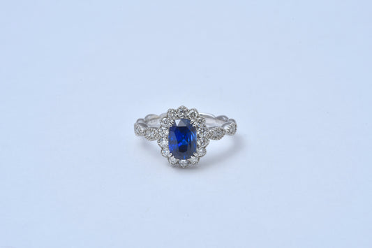 Royal-Blue Sapphire Halo Pt900