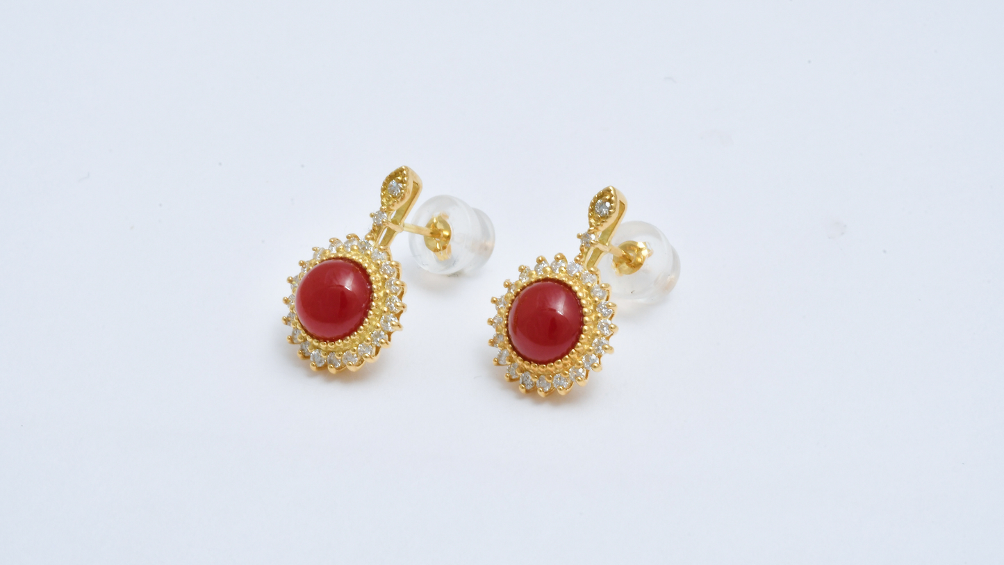 Royal Flame ― K18YG 血赤サンゴ × ダイヤ ピアス